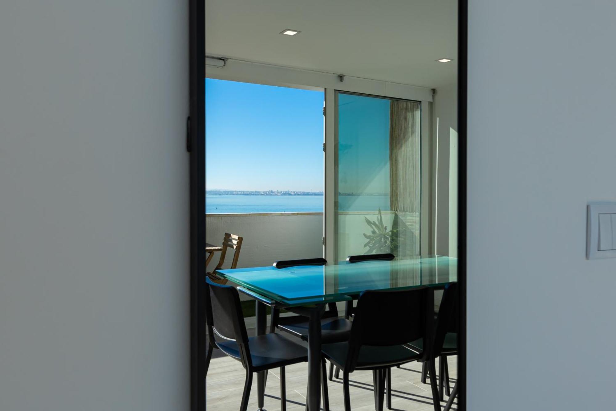 Cacilhas Riverview! Almada Exterior photo